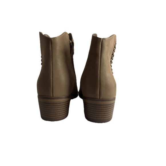 MIA NEW Jaice Side Zip Braid Detail Round Toe Ankle Bootie Taupe Size 9.5 - Picture 8 of 10